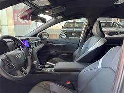 تۆیۆتا کامری